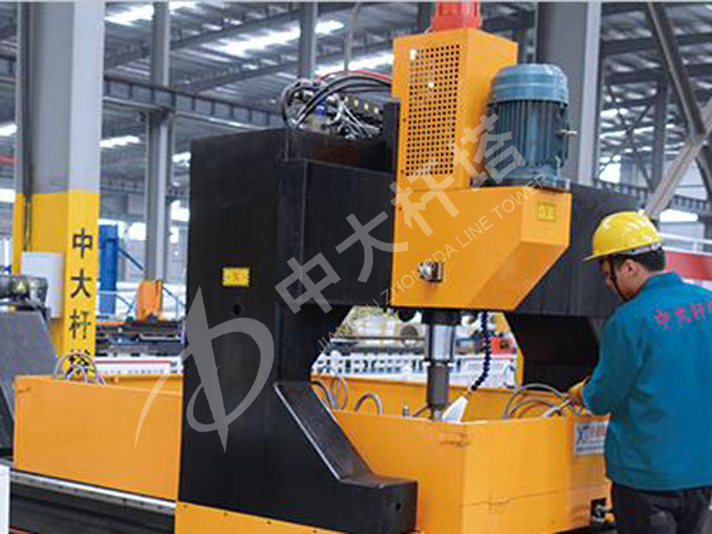 Gantry mobile type planar CNC drill